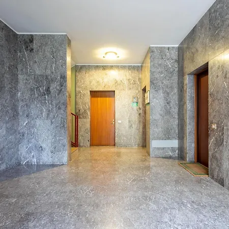 Rucellai With Shared Pool By Halldis Milan