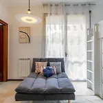 Rucellai With Shared Pool By Halldis *