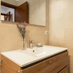 Rucellai With Shared Pool By Halldis