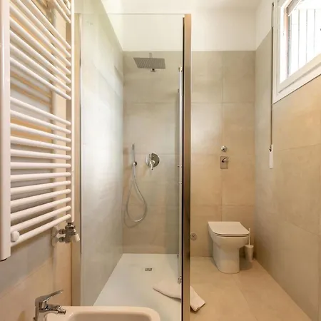 Rucellai With Shared Pool By Halldis Milano